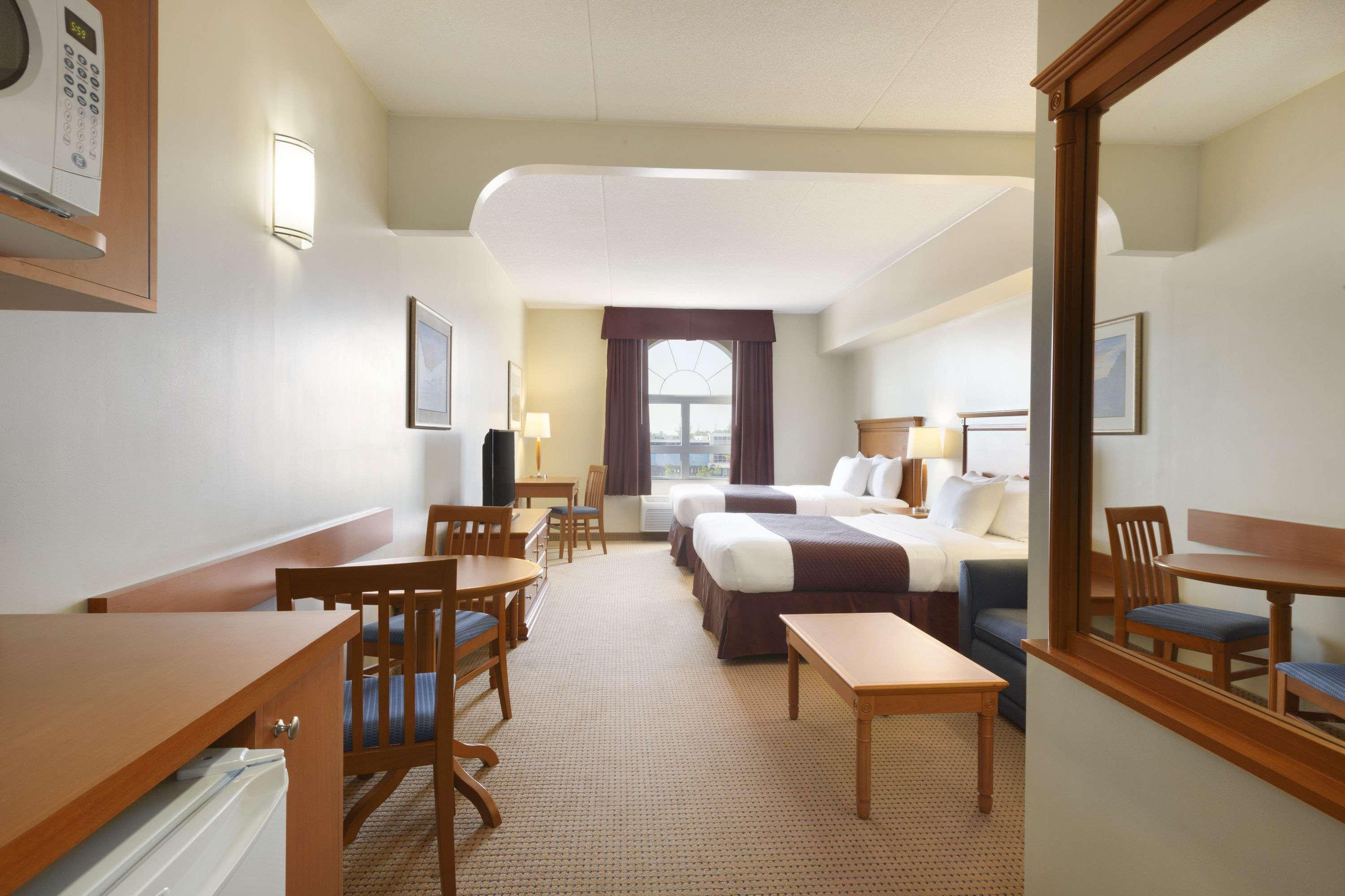 Days Inn & Suites By Wyndham Collingwood Ngoại thất bức ảnh