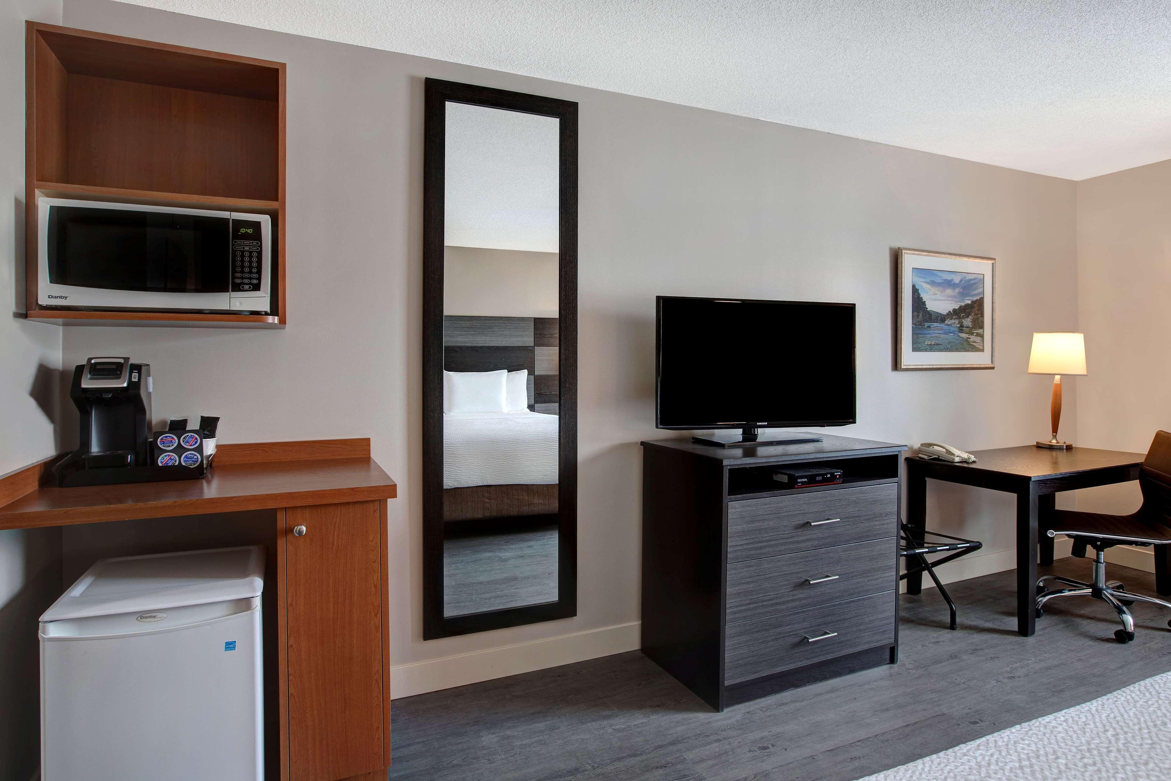 Days Inn & Suites By Wyndham Collingwood Ngoại thất bức ảnh