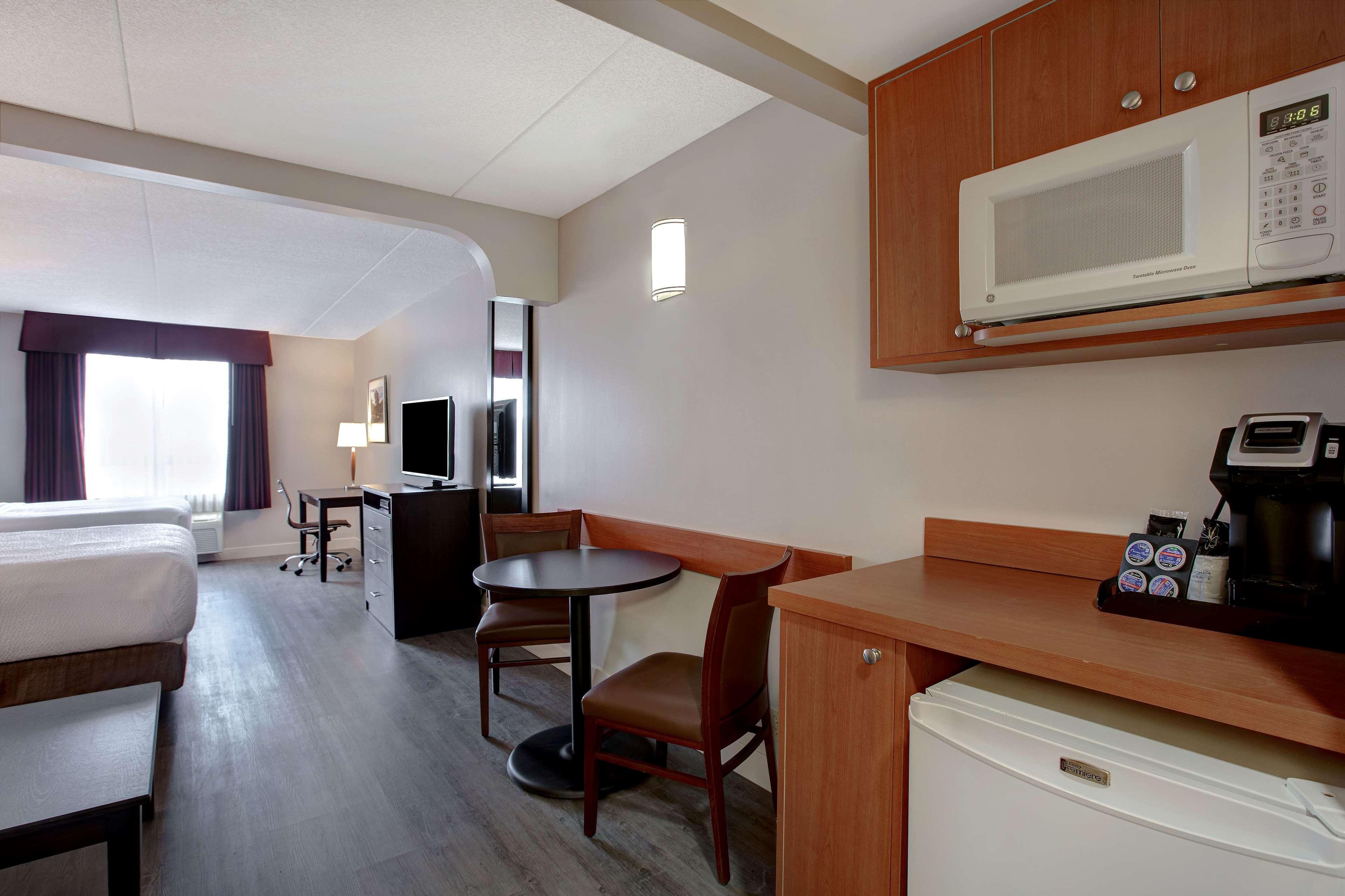 Days Inn & Suites By Wyndham Collingwood Ngoại thất bức ảnh