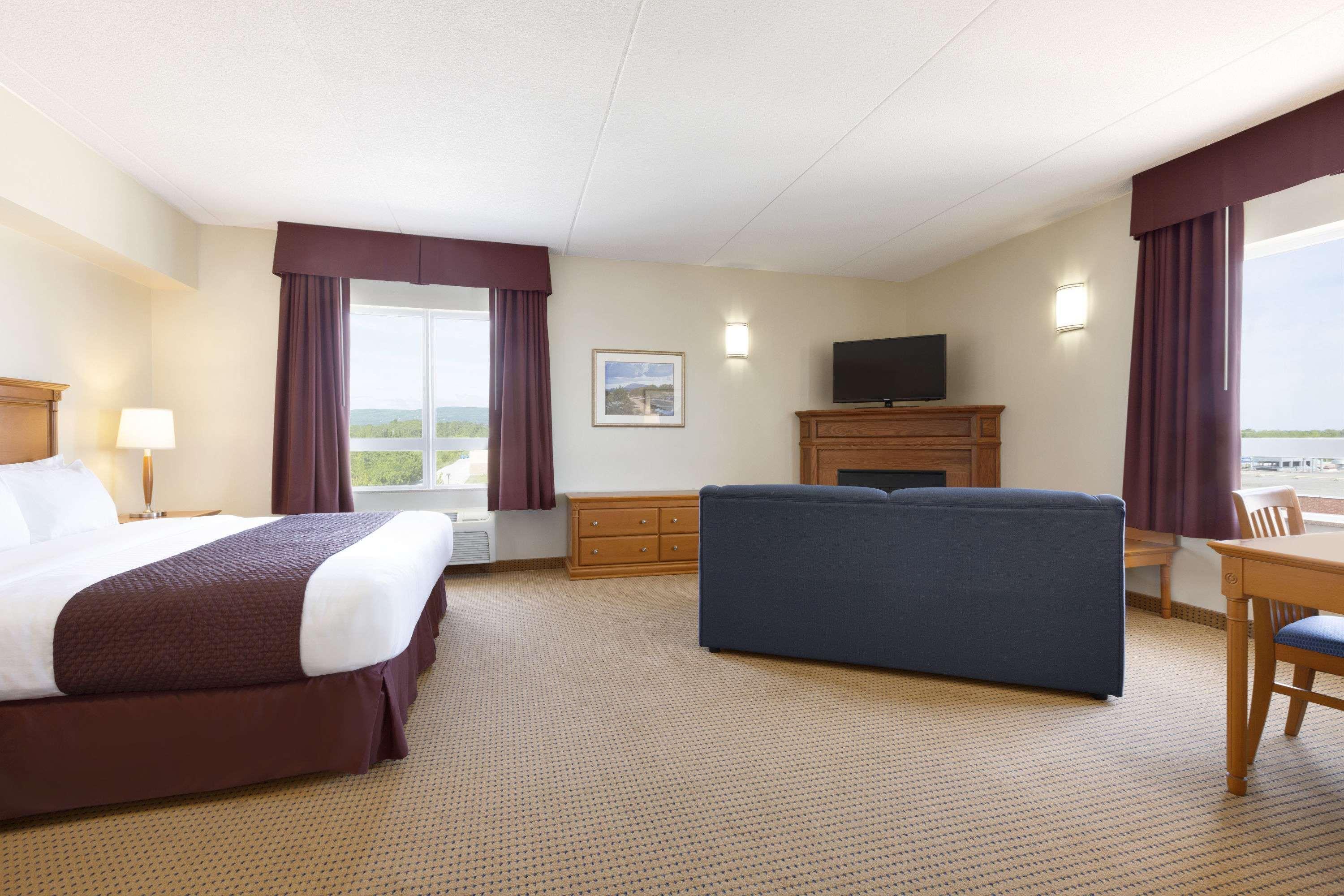 Days Inn & Suites By Wyndham Collingwood Ngoại thất bức ảnh