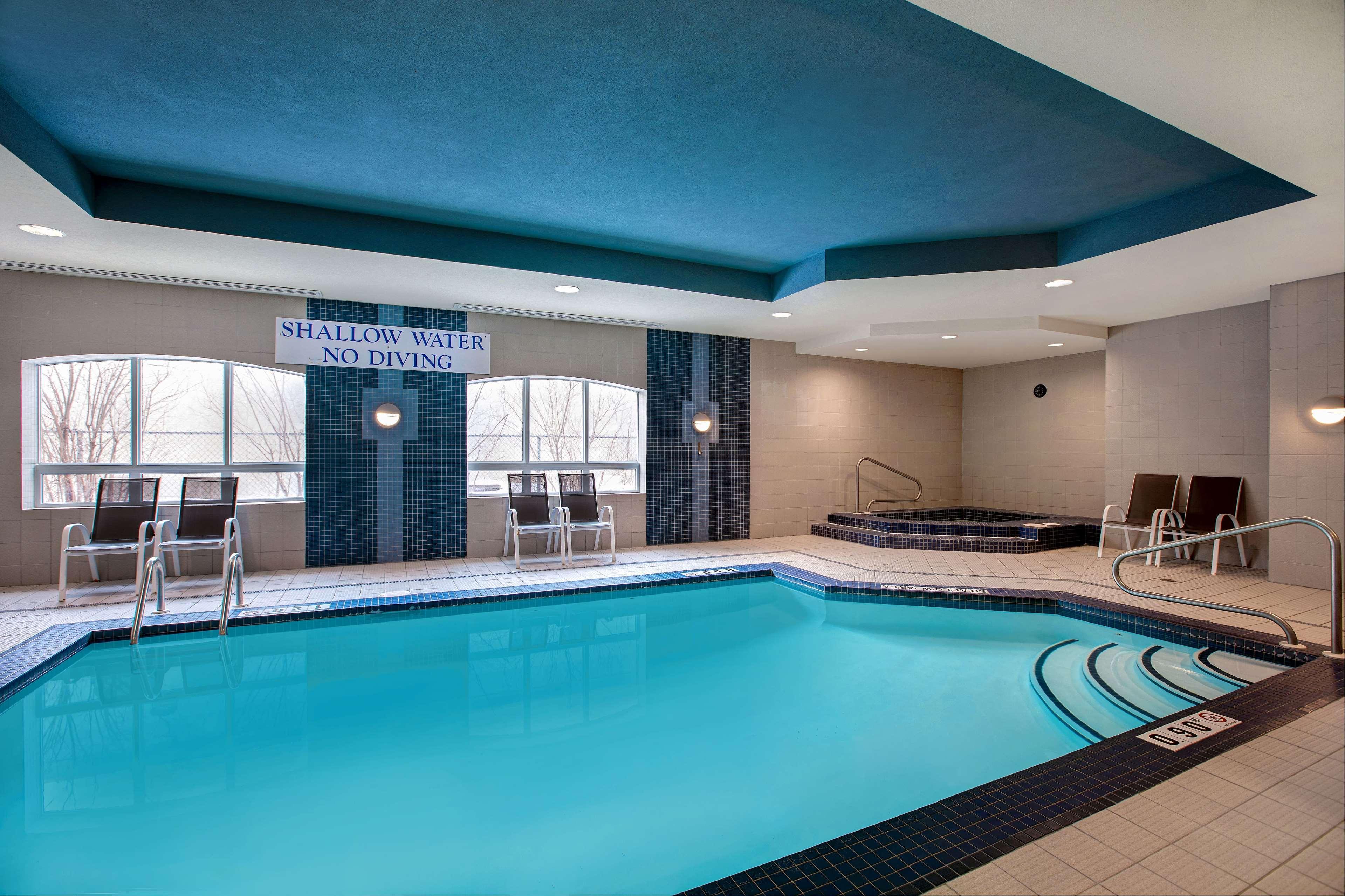 Days Inn & Suites By Wyndham Collingwood Ngoại thất bức ảnh