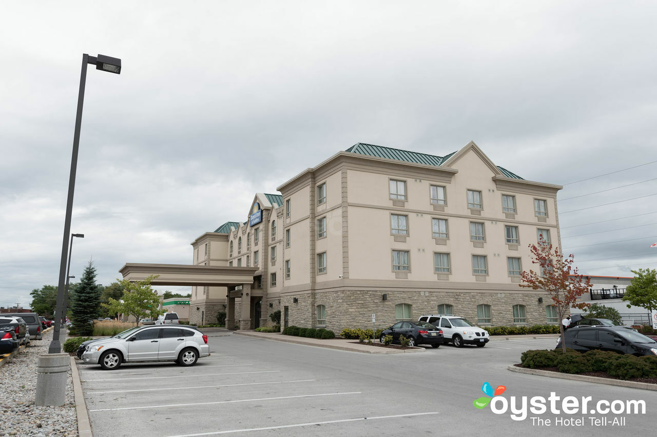 Days Inn & Suites By Wyndham Collingwood Ngoại thất bức ảnh