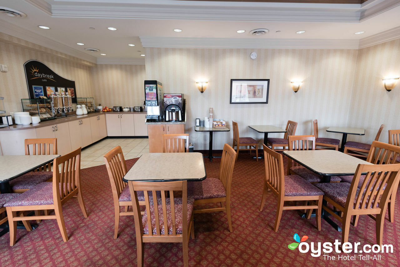 Days Inn & Suites By Wyndham Collingwood Ngoại thất bức ảnh