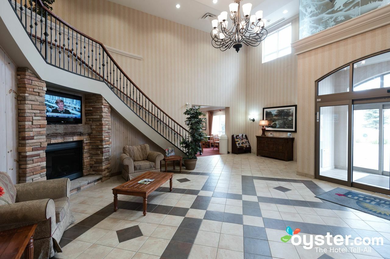 Days Inn & Suites By Wyndham Collingwood Ngoại thất bức ảnh